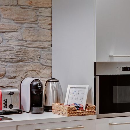 La Maison De Trieste Suite Garage Dış mekan fotoğraf